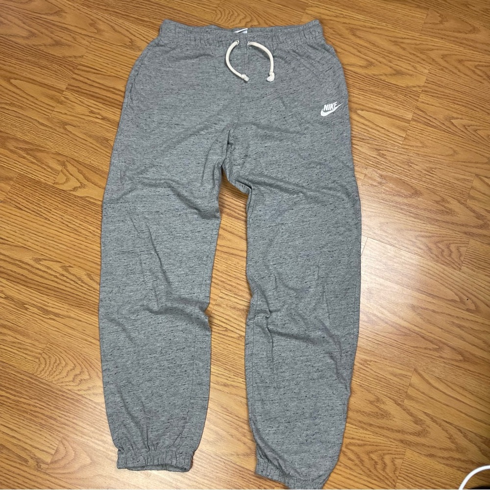 Nike Women's Sportswear Gym Vintage Easy Pant Gray Heathered Joggers
